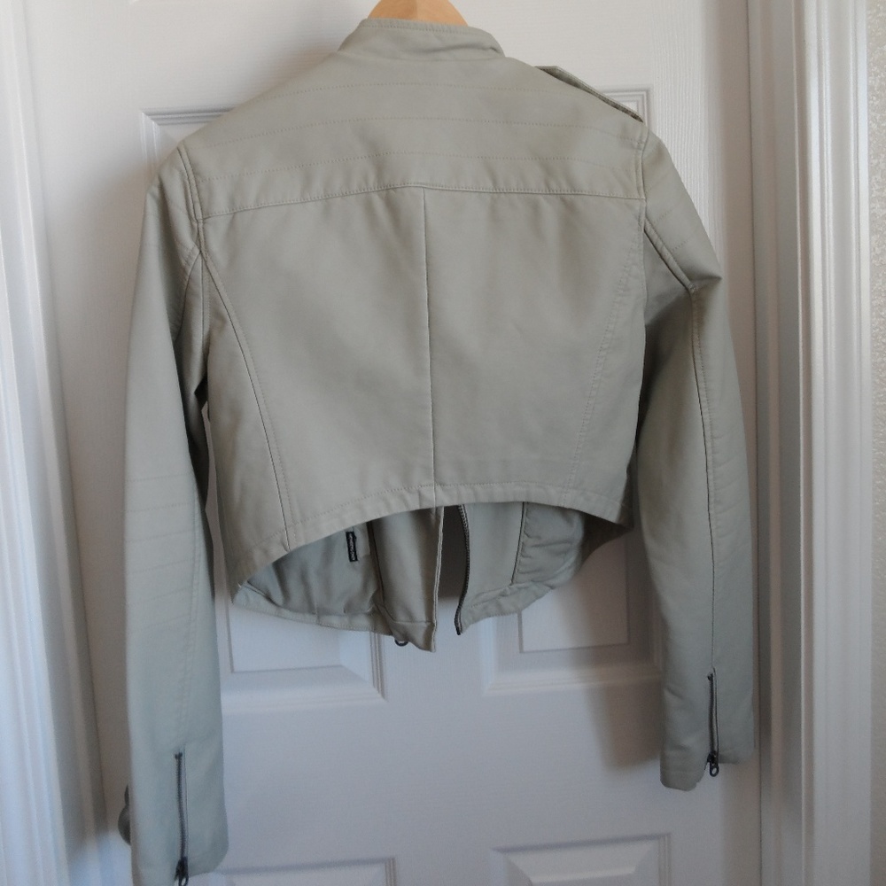 Members Only High-Lo Jacket - Picture 5 of 5